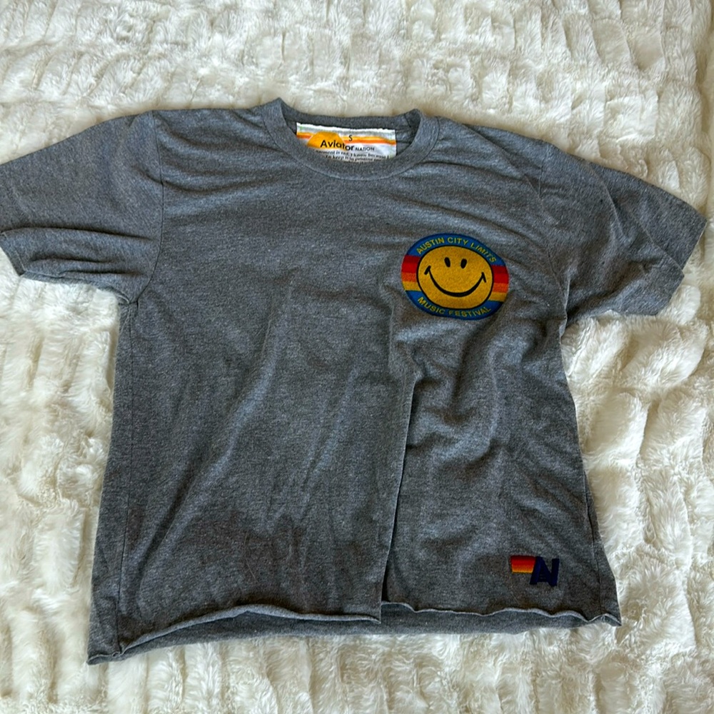 aviator nation cropped acl shirt - size small